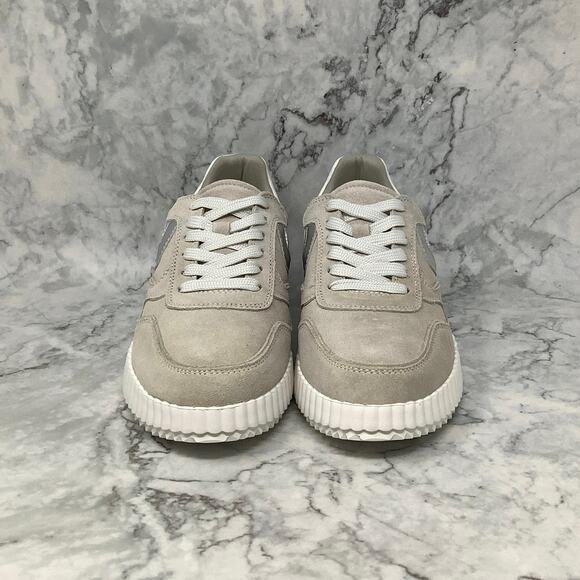 Steve Madden Sz 8.5M Grey Shereen Suede Low Platform Sneaker Lace Up P1-43 - Picture 2 of 10